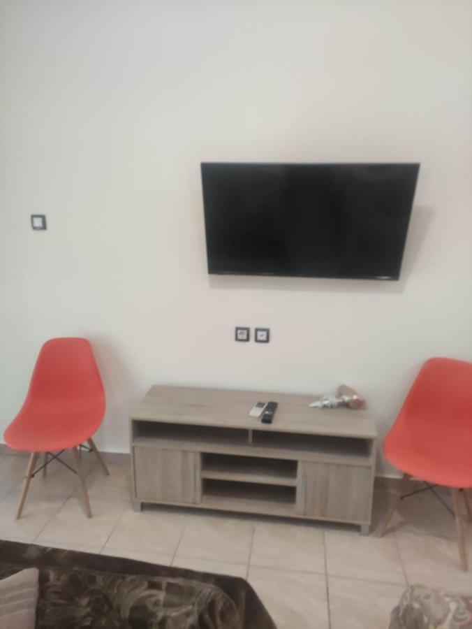 G M 3 Rooms Kentpo In The Heart Of The City Larissa Exterior foto